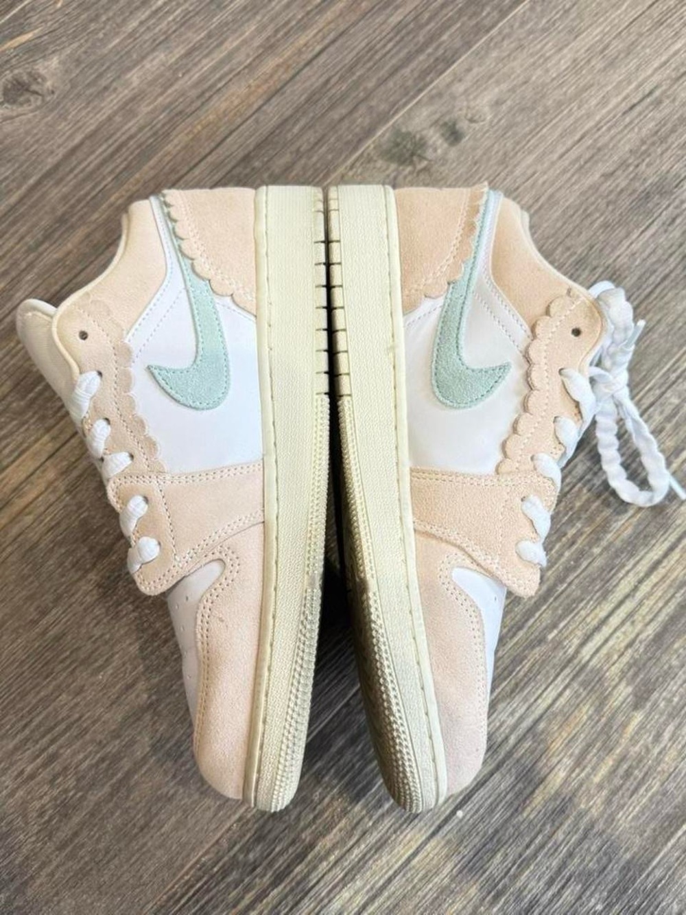 Jordan 1 Low SE pastel dainty coquette streetwear pink and sage white low tops